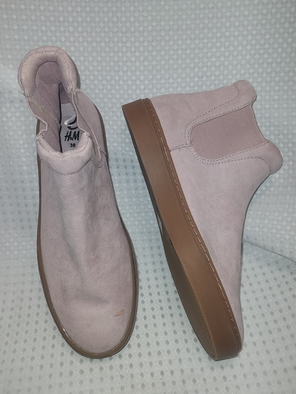 H&M Women’s Pink Suede Chelsea Ankle Boots